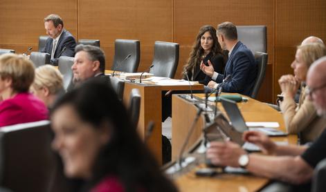 Predlogu zakona o pomoči pri prostovoljnem končanju življenja podpora
