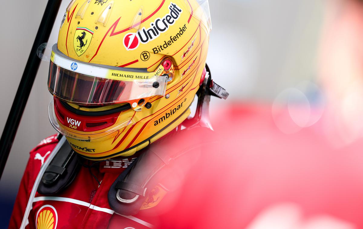 Barcelona Lewis Hamilton | Ko je Lewis Hamilton izstopil iz dirkalnika, ni snel čelade, da ne bi videli solz. | Foto Guliverimage