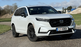 Honda C-RV: japonski SUV ima po 30 letih odlične adute pri udobju in praktičnosti #foto