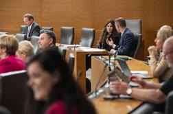Predlogu zakona o pomoči pri prostovoljnem končanju življenja podpora
