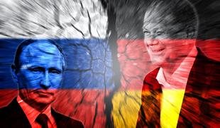 Scholz prvič po skoraj dveh letih po telefonu govoril s Putinom
