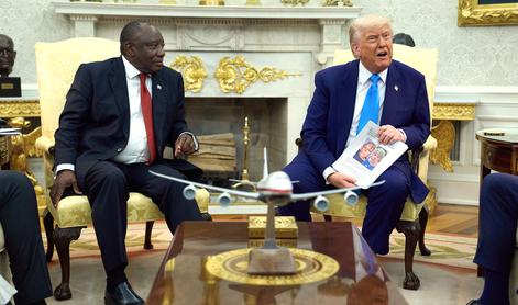 Trump z obtožbami o pobijanju belopoltih kmetov v Južni Afriki