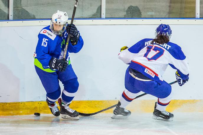 risinje, slovenska ženska hokejska reprezentanca, Slovenija - Velika Britanija | Slovenke izgubile proti Veliki Britaniji. | Foto Žiga Zupan/Sportida
