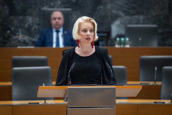 Klakočar Zupančič je sindikalistom obljubila, da se bo borila za najmlajše