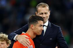 Odmeva ganljiva prošnja Ronalda, a tudi nešportna poteza Yamala